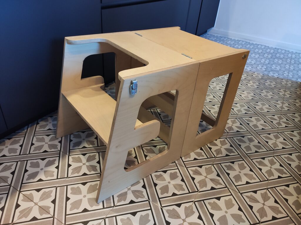 leertoren omgebouwd tot tafeltje