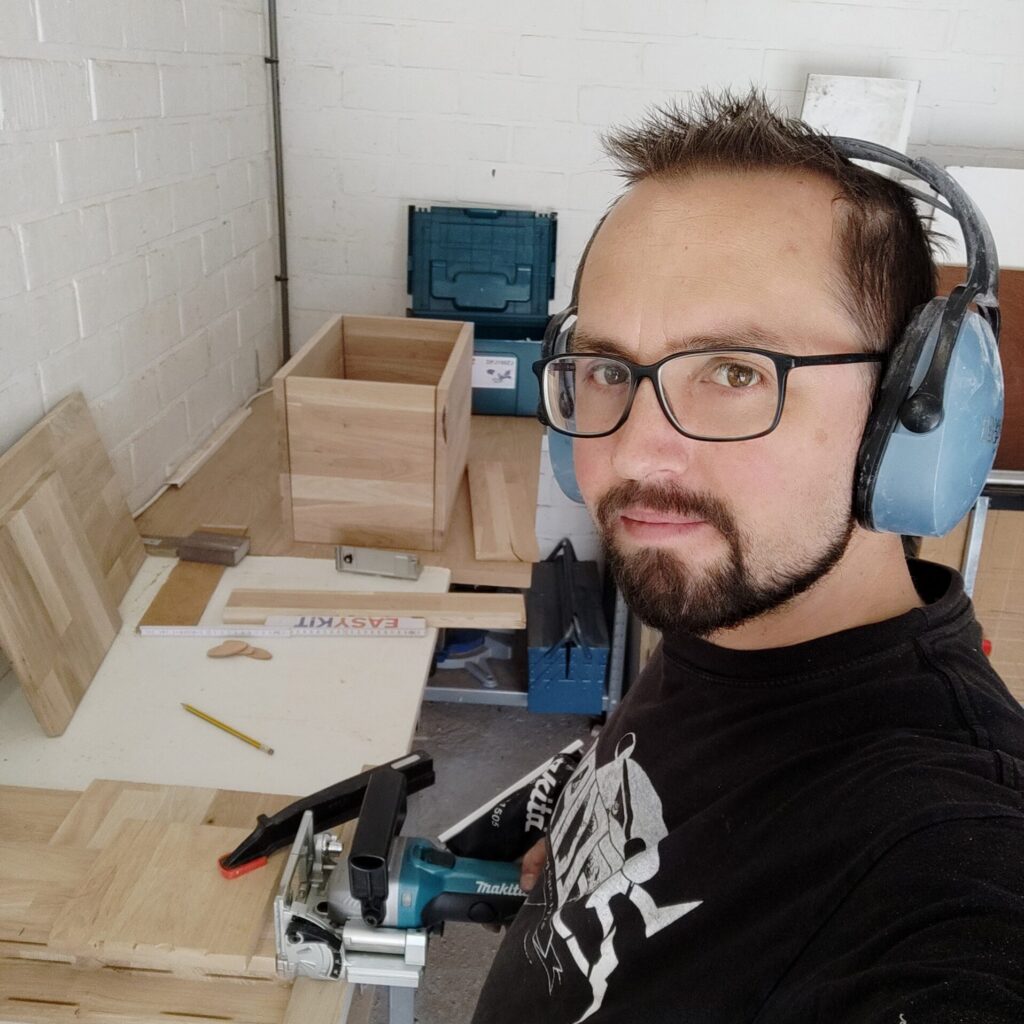 Michiel aan het werk